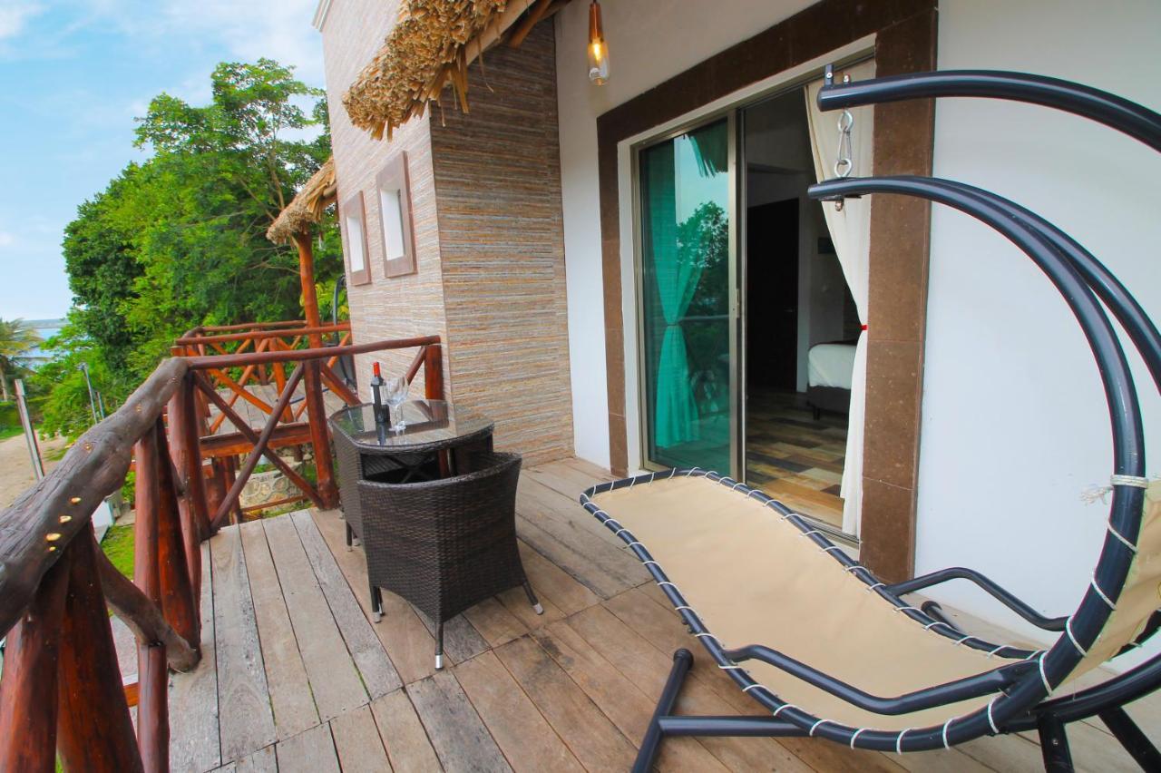 Hotel Pancho Villas Bacalar - Free Bikes And Paddles 외부 사진