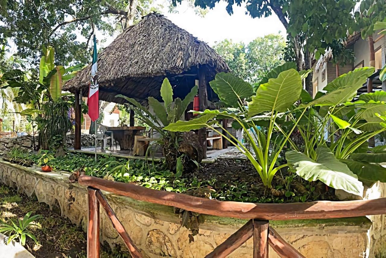 Hotel Pancho Villas Bacalar - Free Bikes And Paddles 외부 사진